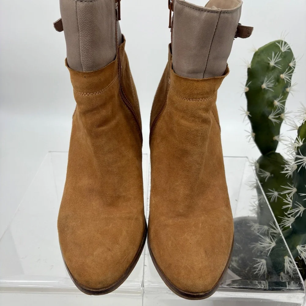 Seychelle's Fascinate Tan and Taupe Suede Ankle Booties Size 10 Block Heel Zip